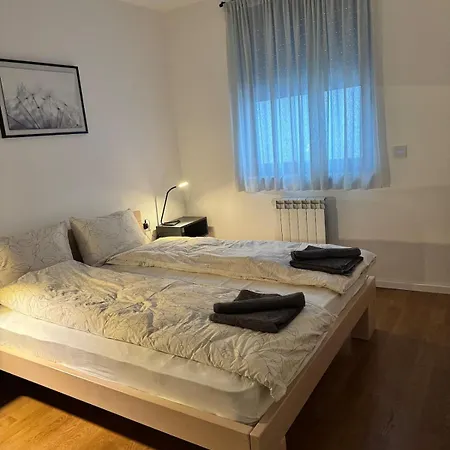 Sunny Nest Apartment *